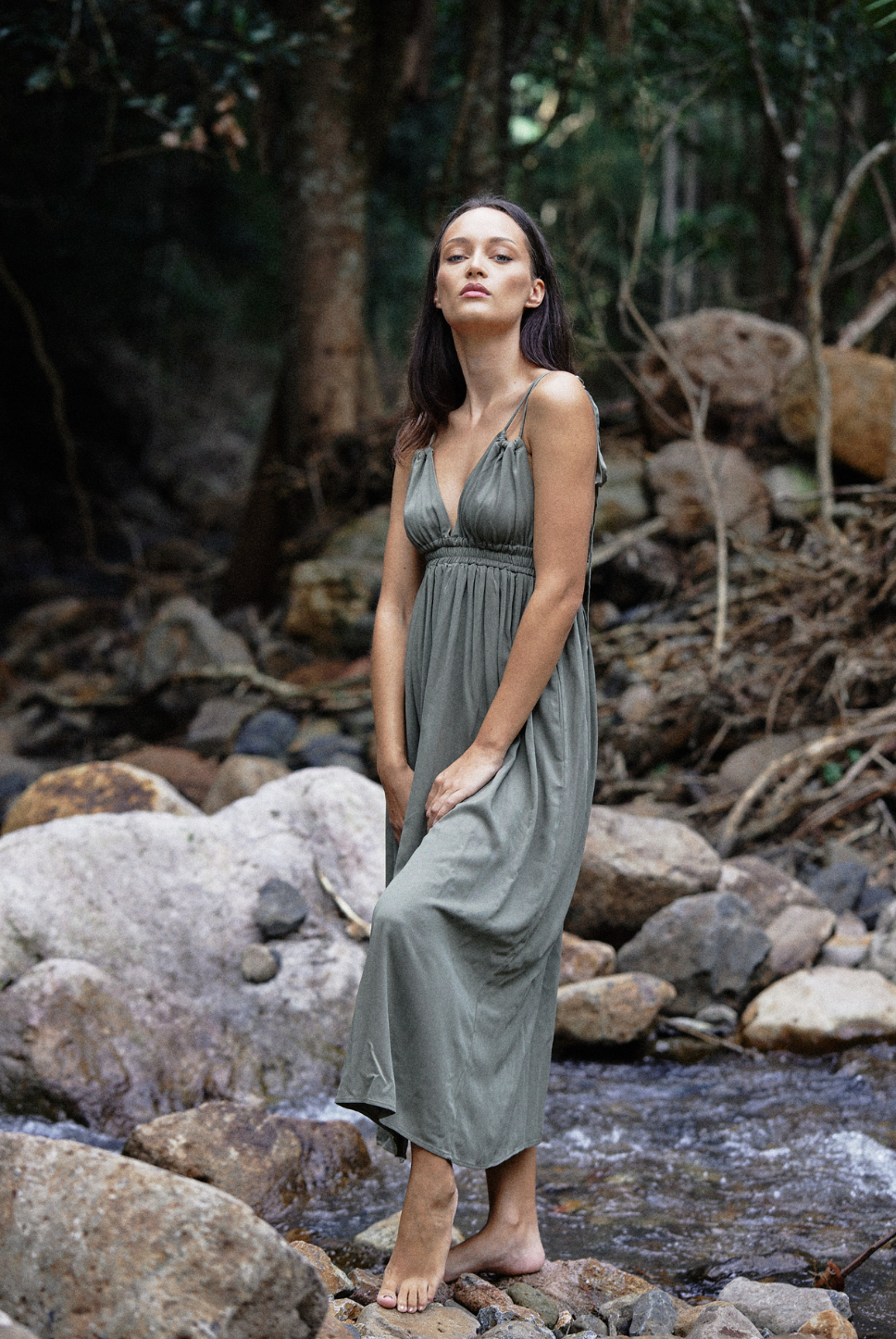 green midi dress with pockets breastfeeding friendly bump friendly pregnancy friendly chic midi dress comfortable dress brunch dress beach dress women&#39;s womens